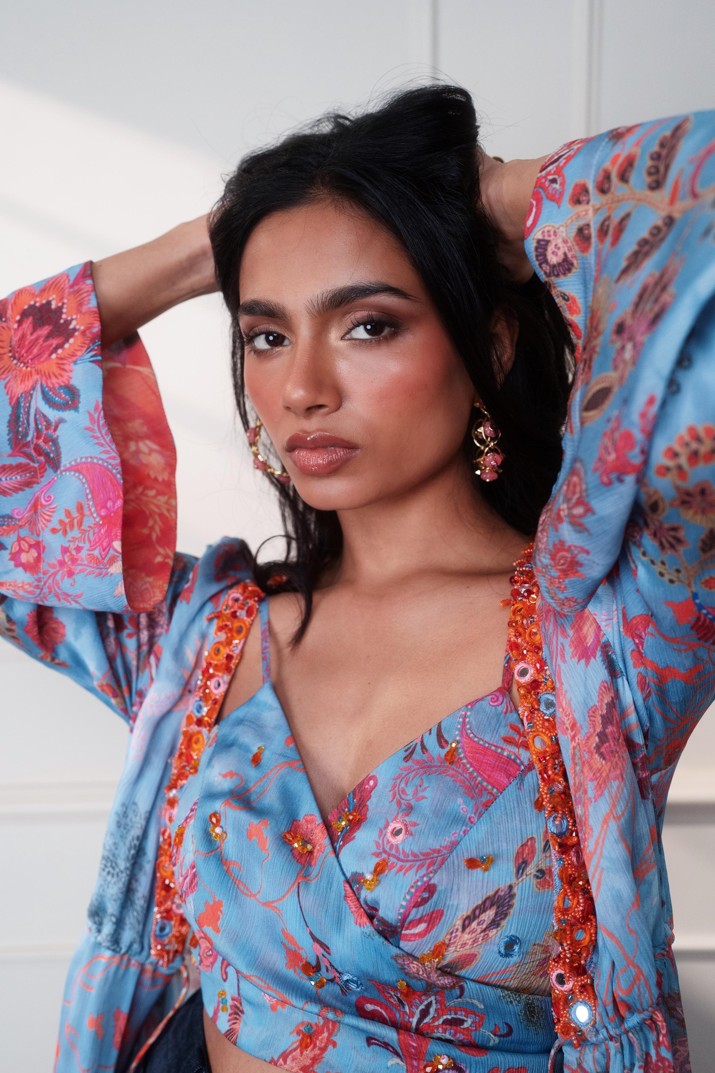 ICY BLOOM WRAP TOP