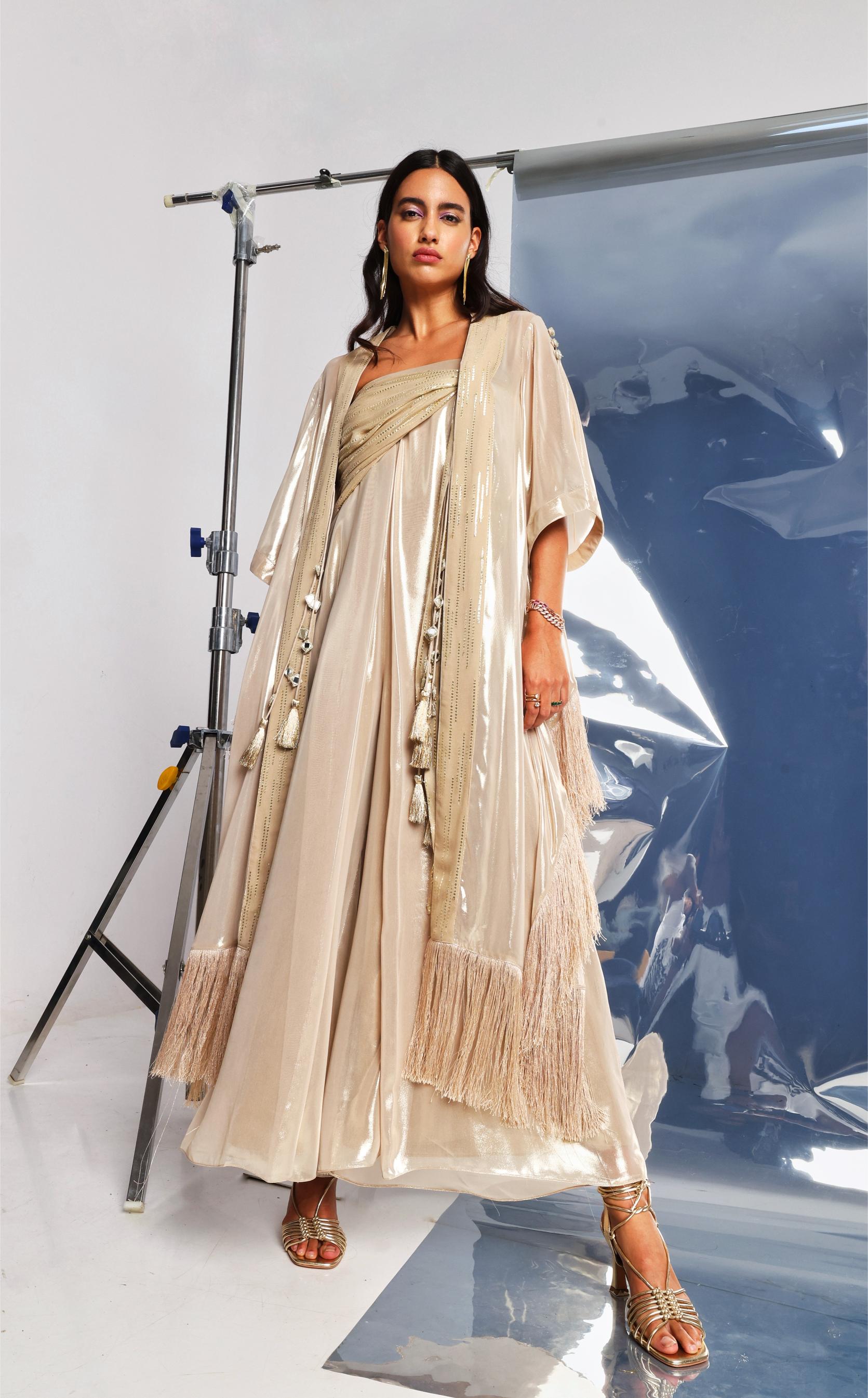 GOLD FRINGE DUSTER